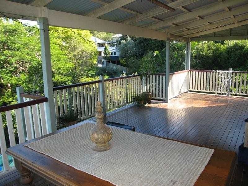 6 Gosman Street, Newmarket QLD 4051