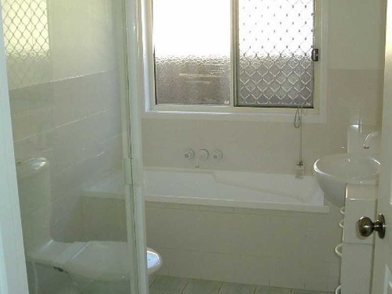 8 Chestnut Place, The Gap QLD 4061