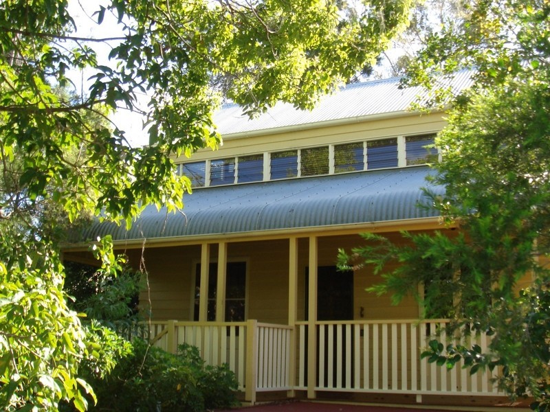 6 Yardley Avenue, Ashgrove QLD 4060