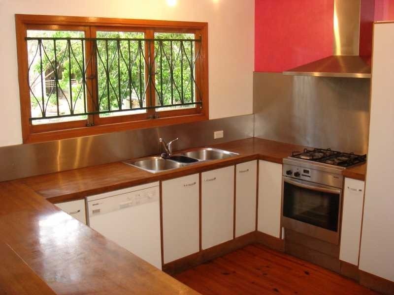 6 Yardley Avenue, Ashgrove QLD 4060