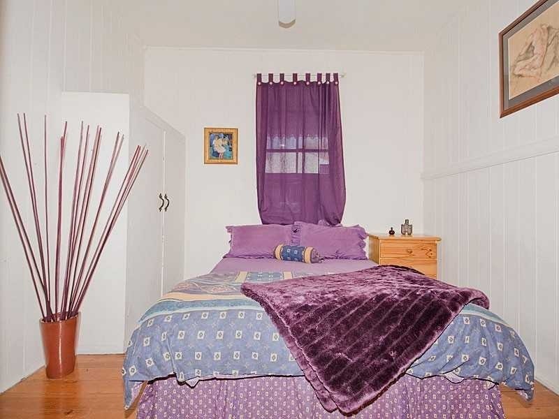 12 Fred Street, Red Hill QLD 4059