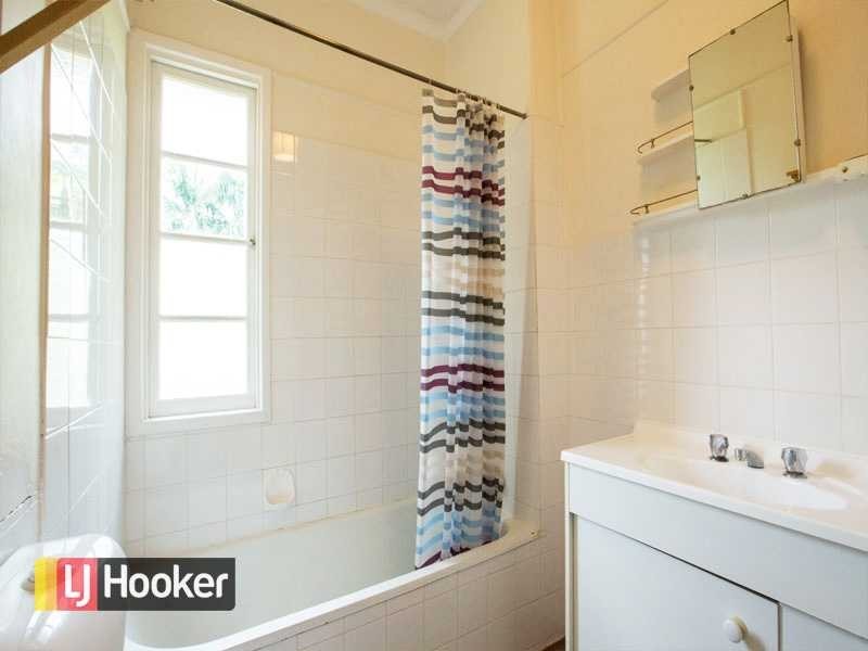 75 Lindsay Street, Ashgrove QLD 4060