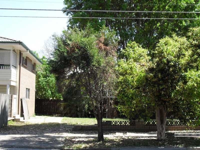 14 Mirrabooka Road, Ashgrove QLD 4060