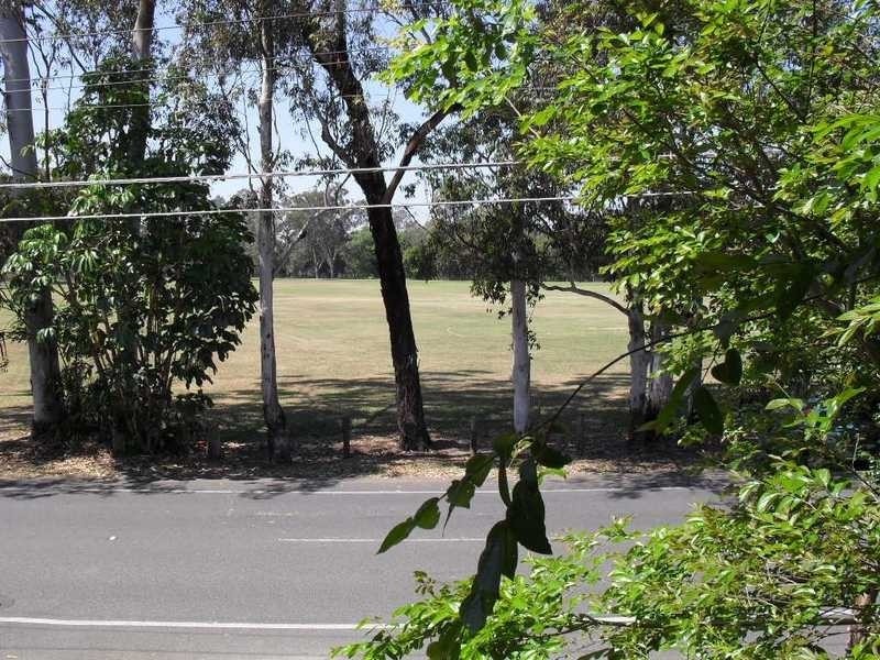 14 Mirrabooka Road, Ashgrove QLD 4060