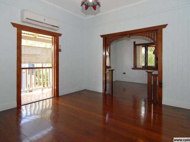 16 Parker Street, Newmarket QLD 4051