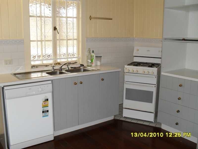 16 Parker Street, Newmarket QLD 4051