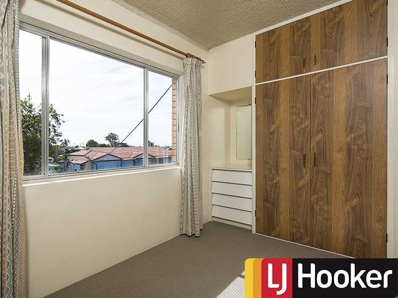3/66 Woodstock Road, Toowong QLD 4066