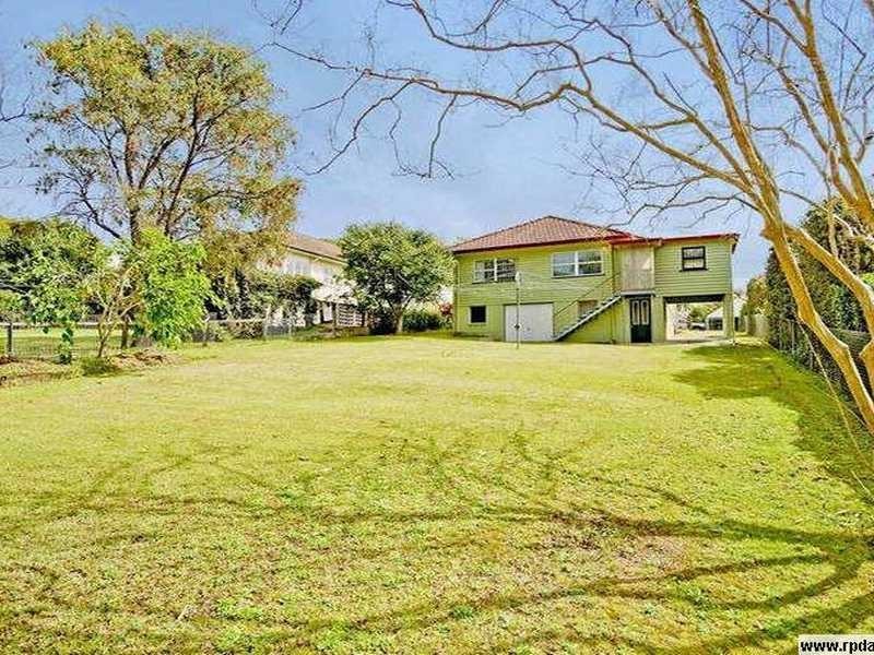 23 Yoku Road, Ashgrove QLD 4060