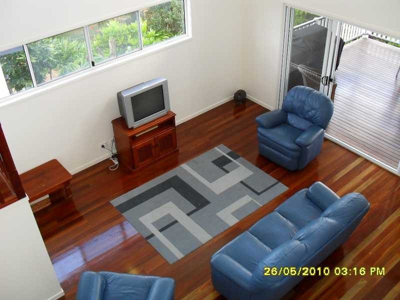70 Broomfield Street, Taringa QLD 4068