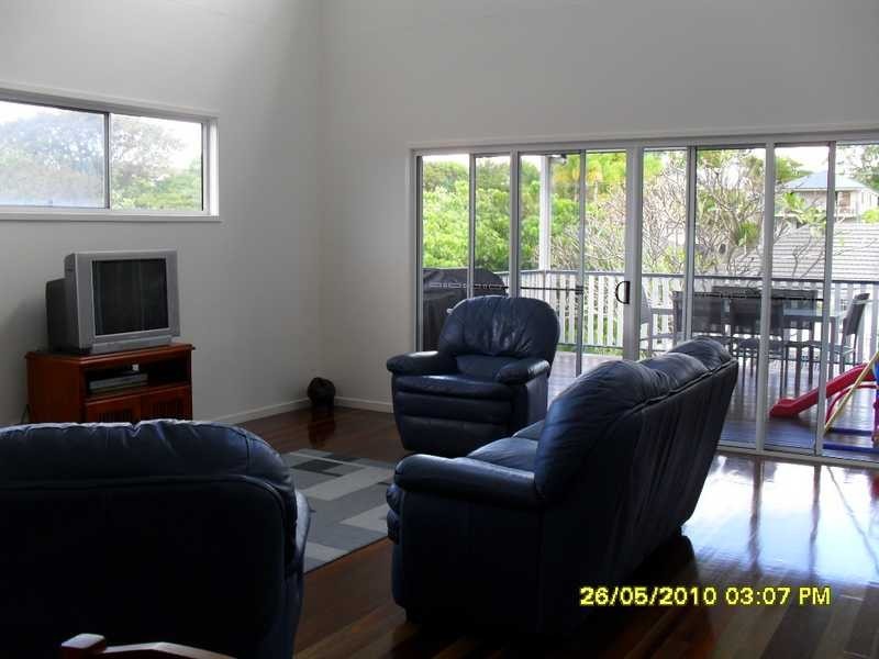70 Broomfield Street, Taringa QLD 4068