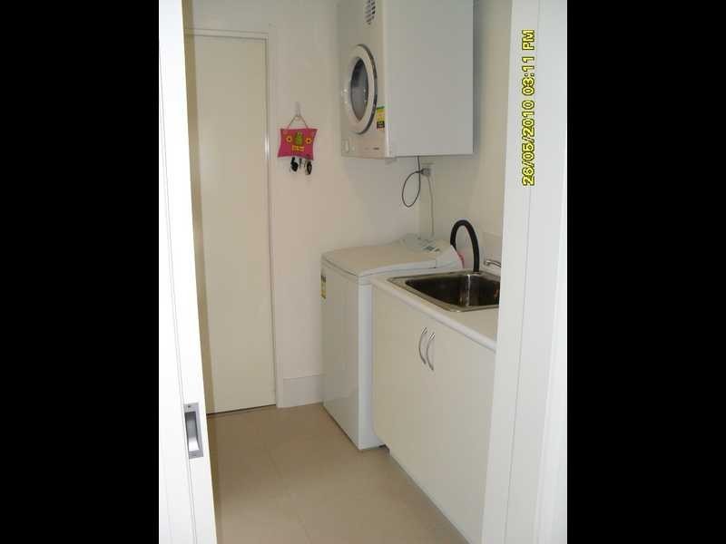 70 Broomfield Street, Taringa QLD 4068