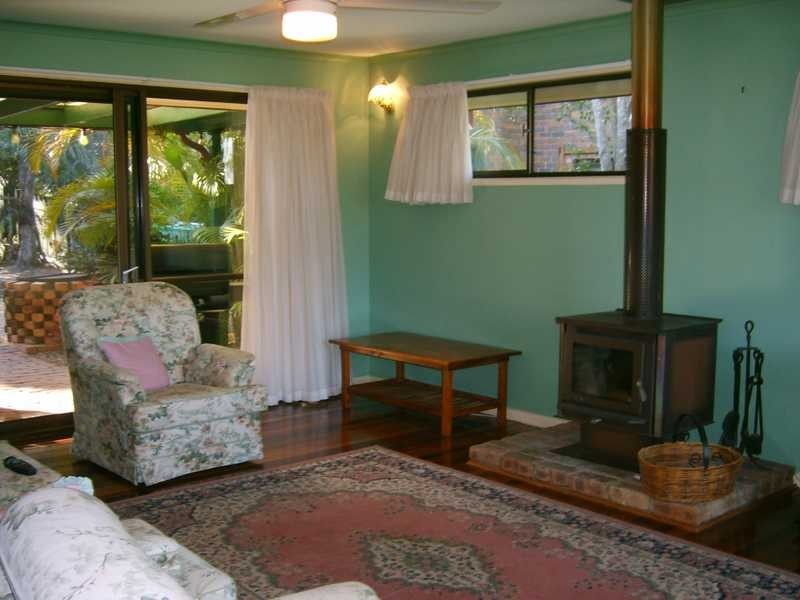 10 Ballybritt Street, The Gap QLD 4061