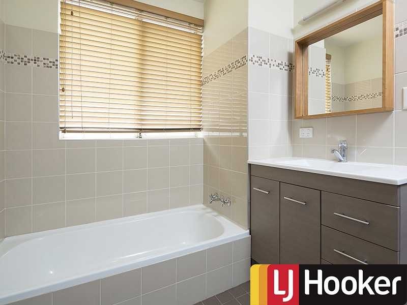 2/20 Rosemount Terrace, Windsor QLD 4030