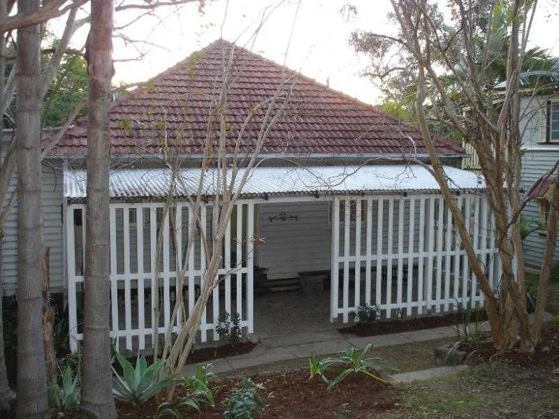 29 Lizzie Street, Bardon QLD 4065