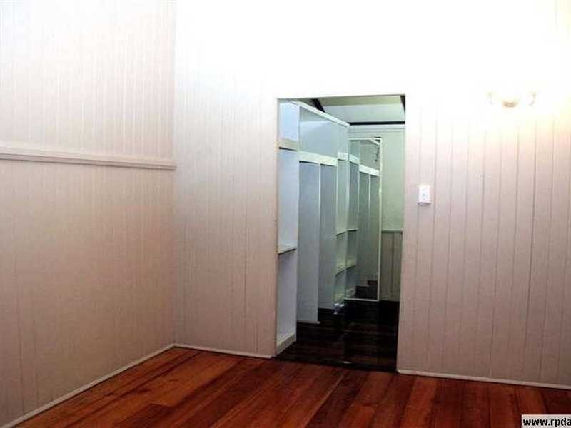 1 Myagah Road (cnr Waterworks Ro, Ashgrove QLD 4060