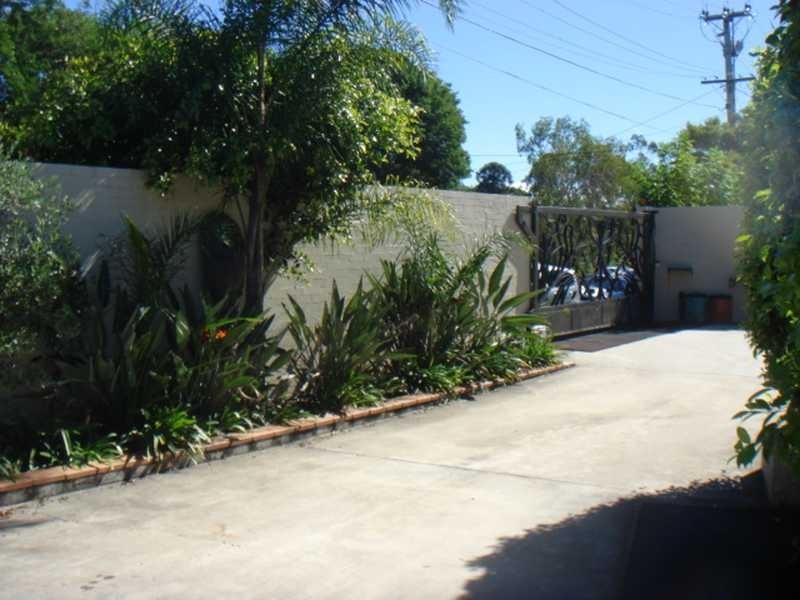 1 Myagah Road (cnr Waterworks Ro, Ashgrove QLD 4060