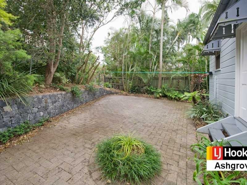 24 Carmel Street, Bardon QLD 4065