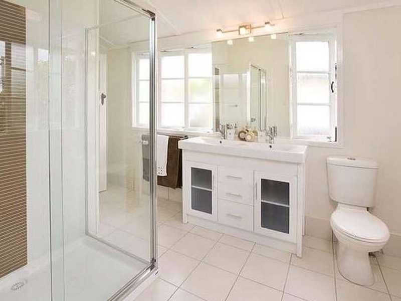 32 Woodville Street, Indooroopilly QLD 4068