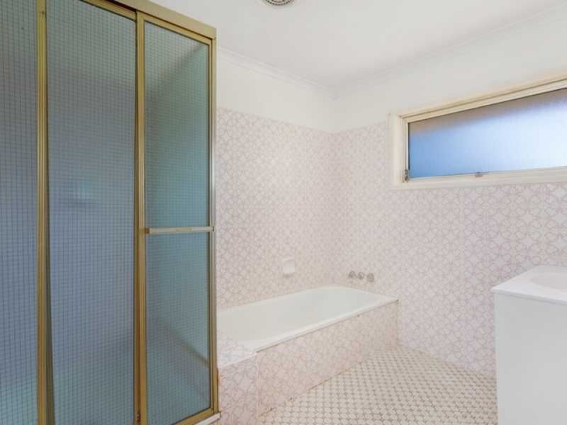 55 Scarborough Road, Redcliffe QLD 4020