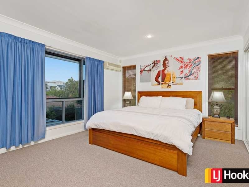 8 Orbital Close, Bridgeman Downs QLD 4035