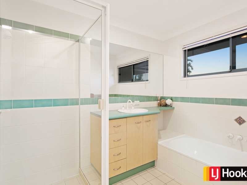 8 Orbital Close, Bridgeman Downs QLD 4035