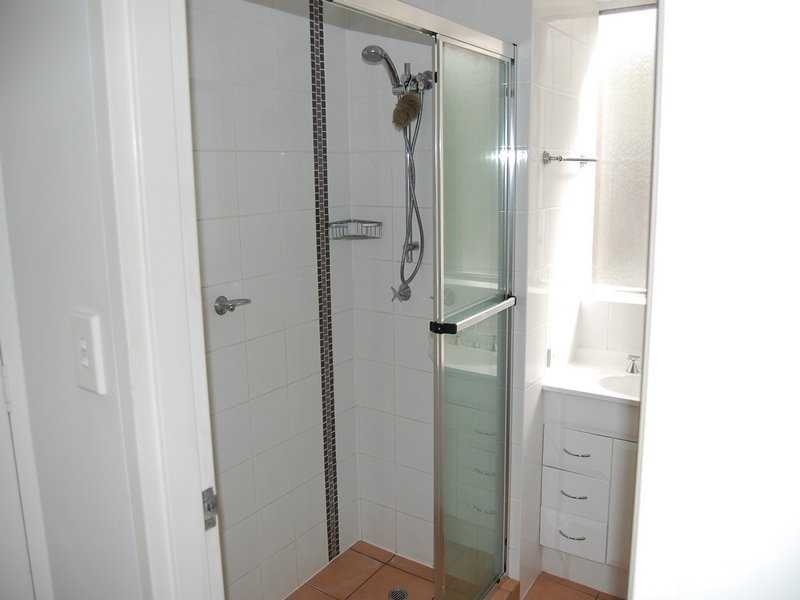 1/111 Glenalva Tce, Enoggera QLD 4051