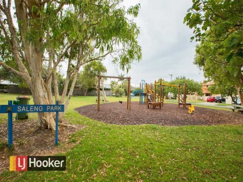2 Benalla Street, Warana QLD 4575