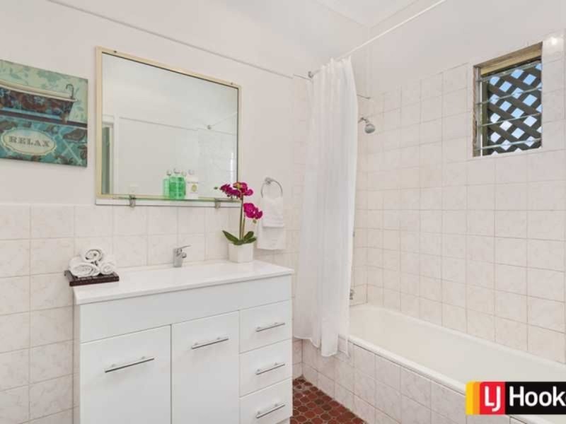 11 Browns Dip Road, Enoggera QLD 4051