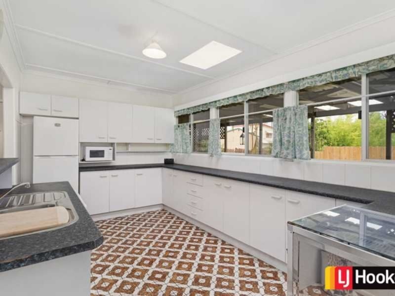 11 Browns Dip Road, Enoggera QLD 4051