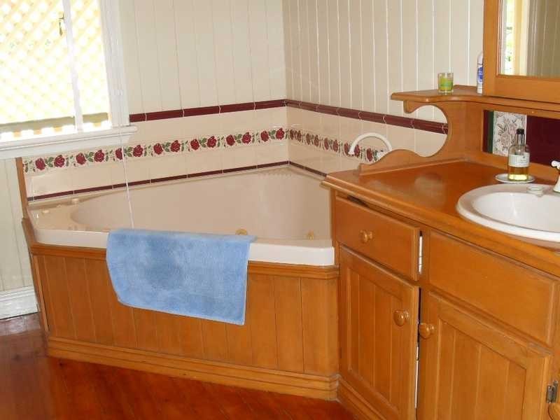 33 Kinkade Avenue, Ashgrove QLD 4060