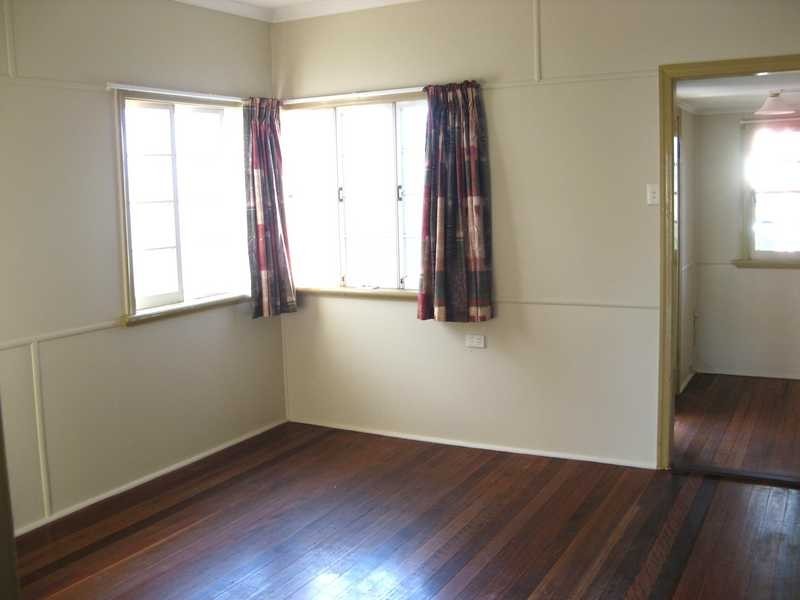 56 Heliopolis Parade, Mitchelton QLD 4053