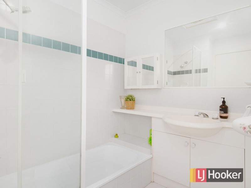 8/19 Baradine Street, Newmarket QLD 4051