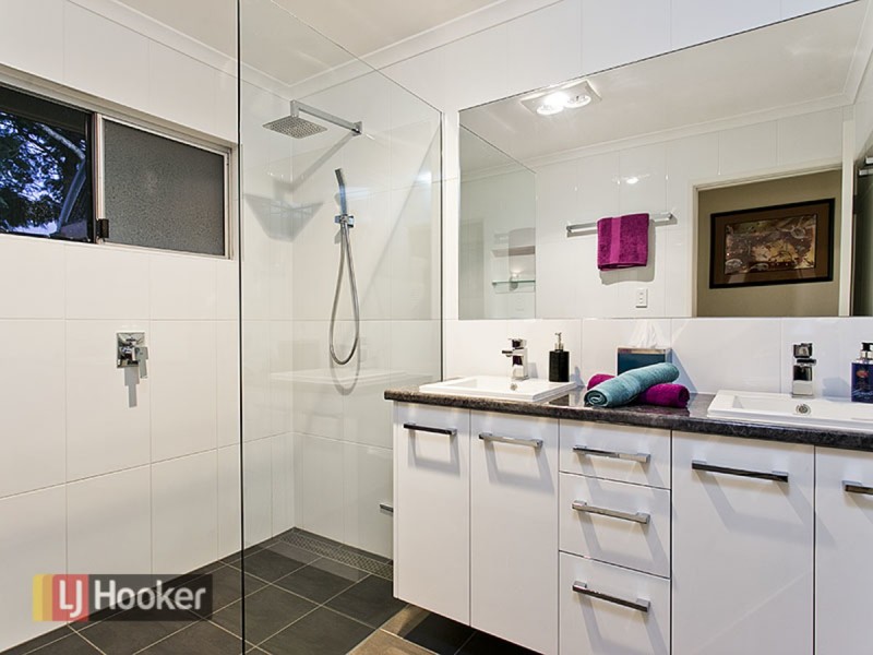 39 Petmar Street, The Gap QLD 4061