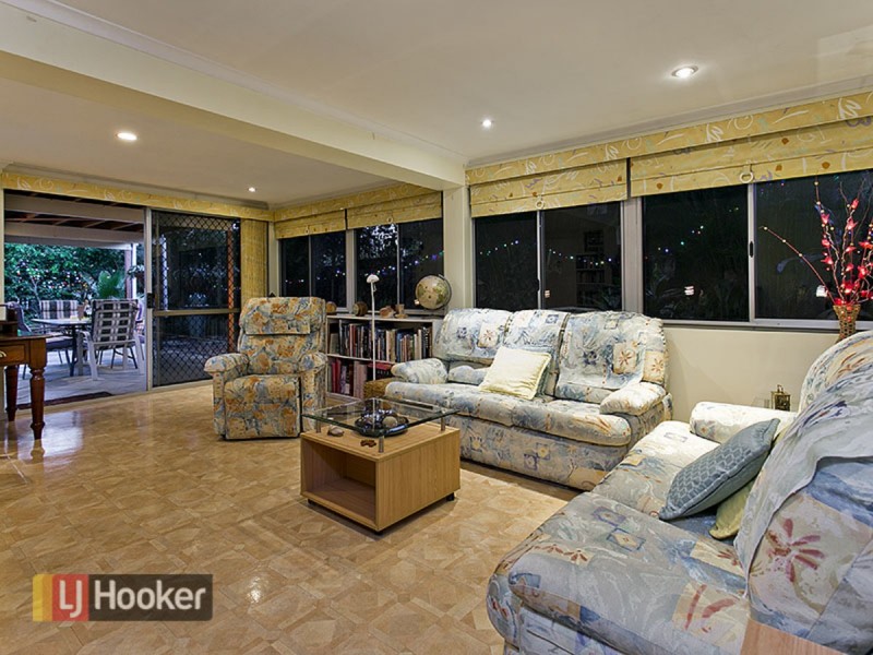 39 Petmar Street, The Gap QLD 4061