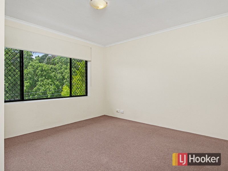 4/44 Sylvan Road, Toowong QLD 4066