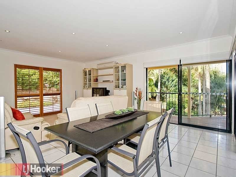 16 Glasgow Street, Ashgrove QLD 4060