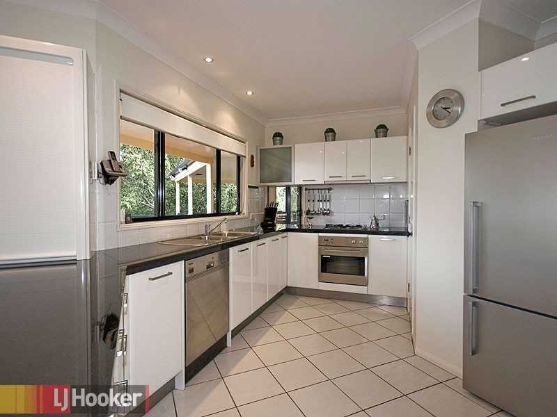 16 Glasgow Street, Ashgrove QLD 4060