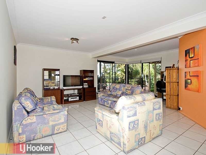 16 Glasgow Street, Ashgrove QLD 4060