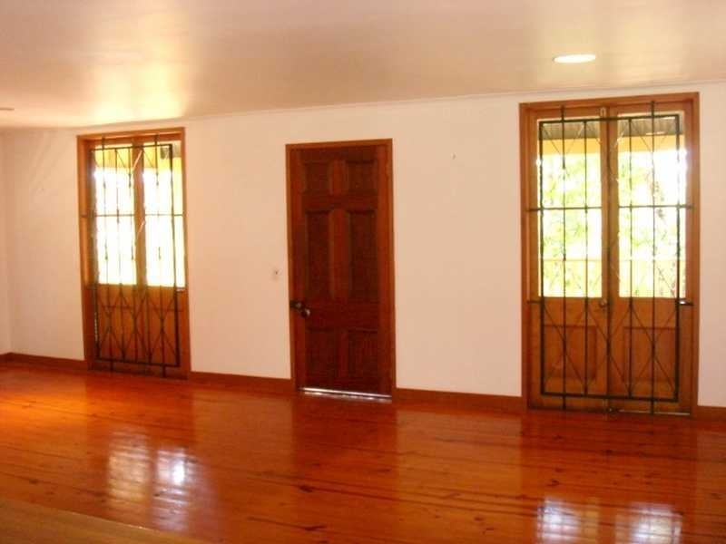 6 Yardley Avenue, Ashgrove QLD 4060