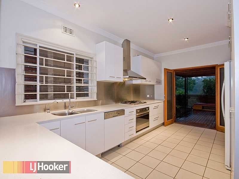 18 Grevillea Road, Ashgrove QLD 4060