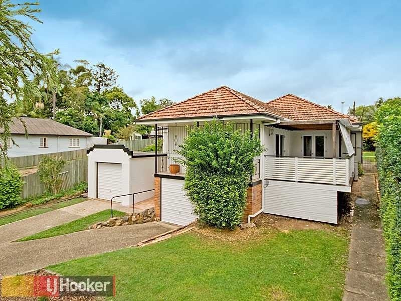 18 Grevillea Road, Ashgrove QLD 4060