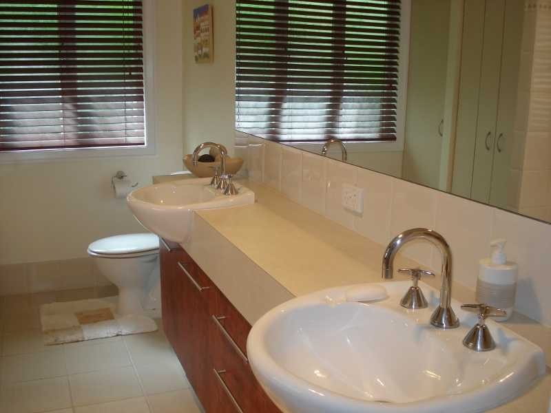 7 Gray Street, Red Hill QLD 4059