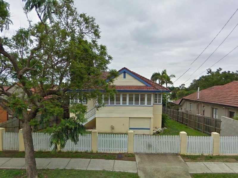 215 Banks Street, Newmarket QLD 4051