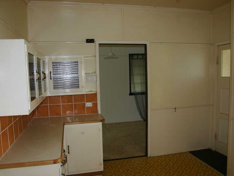 215 Banks Street, Newmarket QLD 4051