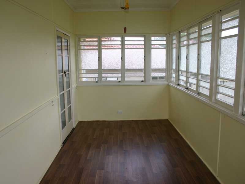 215 Banks Street, Newmarket QLD 4051