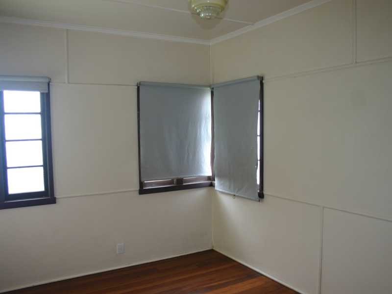 215 Banks Street, Newmarket QLD 4051