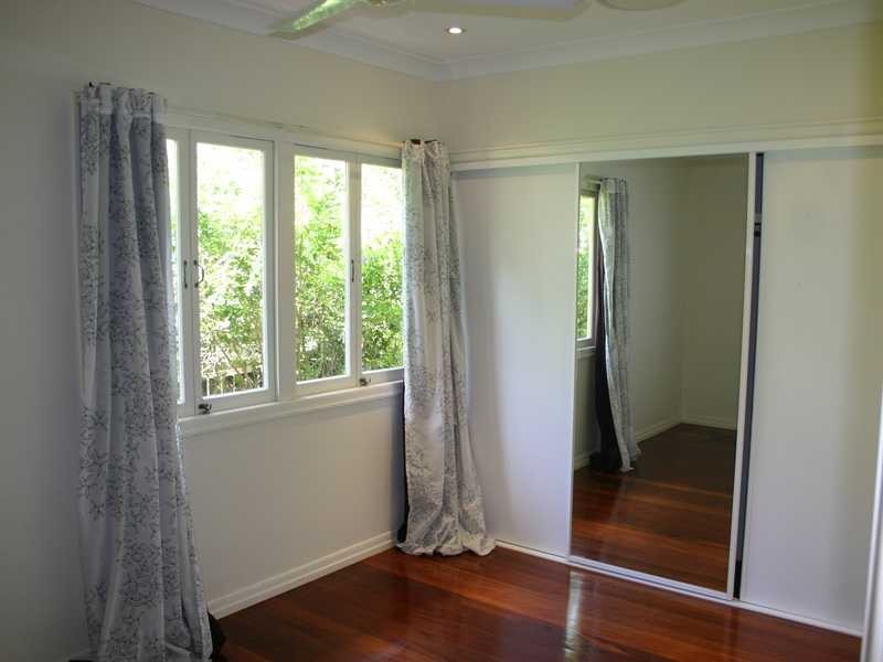9 Pavonia Street, Ashgrove QLD 4060