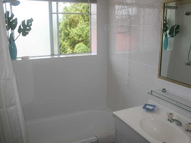 8/5 Gramere Avenue, Ashgrove QLD 4060