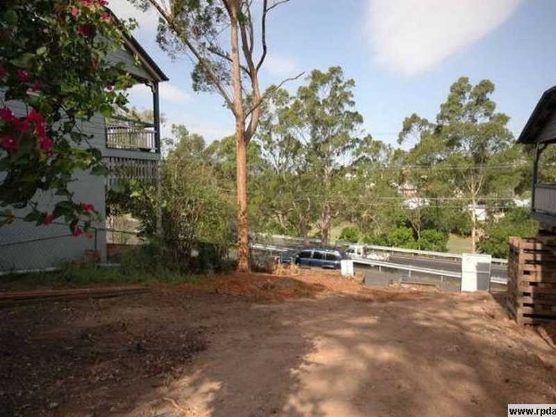 Bardon QLD 4065
