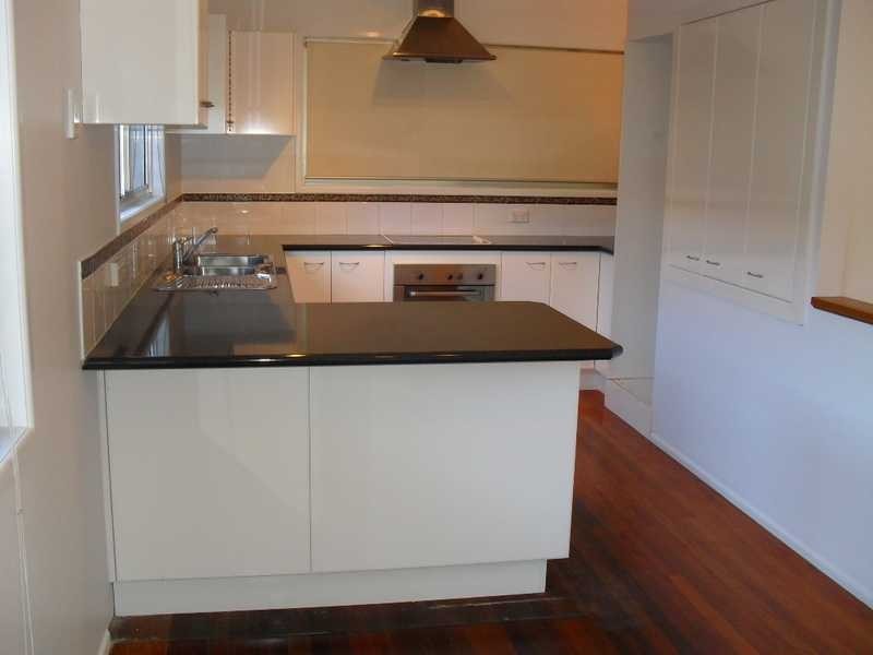 4 Dyne Street, Red Hill QLD 4059